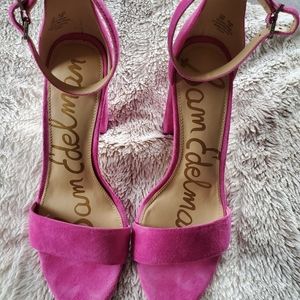 Sam Edelman Yaro heel in Hot Pink
